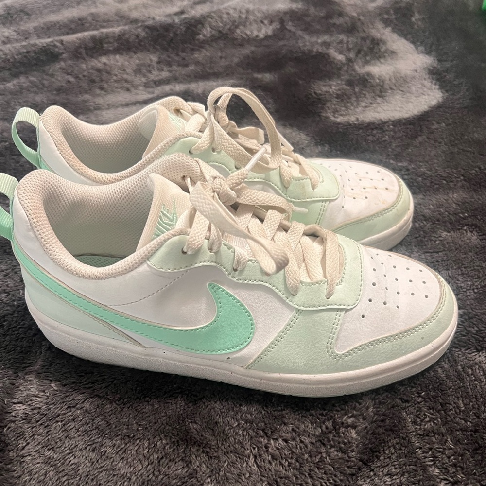 Nike Low-Top Sneakers in Mint Green and White